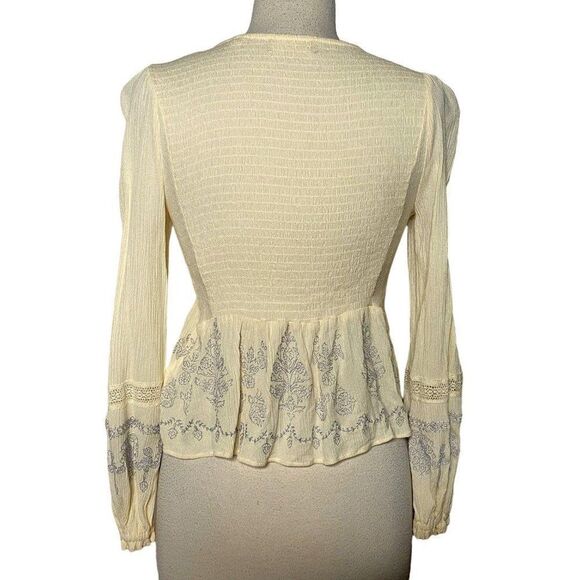 Altar'd State Boho Smocked Embroidered Peasant Top Blouse LS Cream Navy Sz XS - Picture 4 of 7